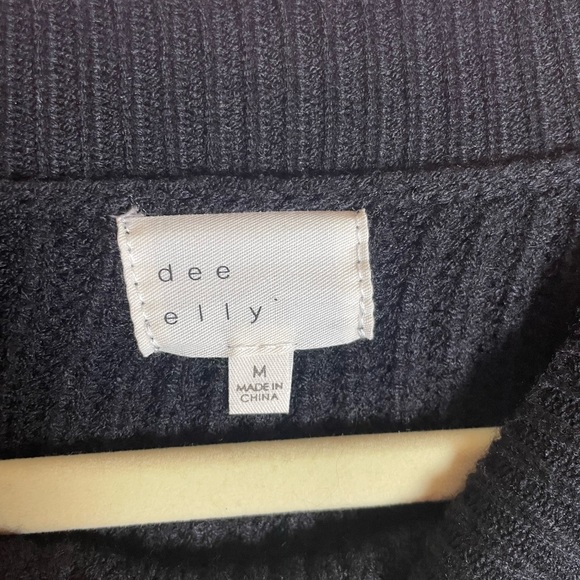 Dee Elly Cutout Sweater | Black/Cream | Size Medium | Excellent Condition - Picture 4 of 8